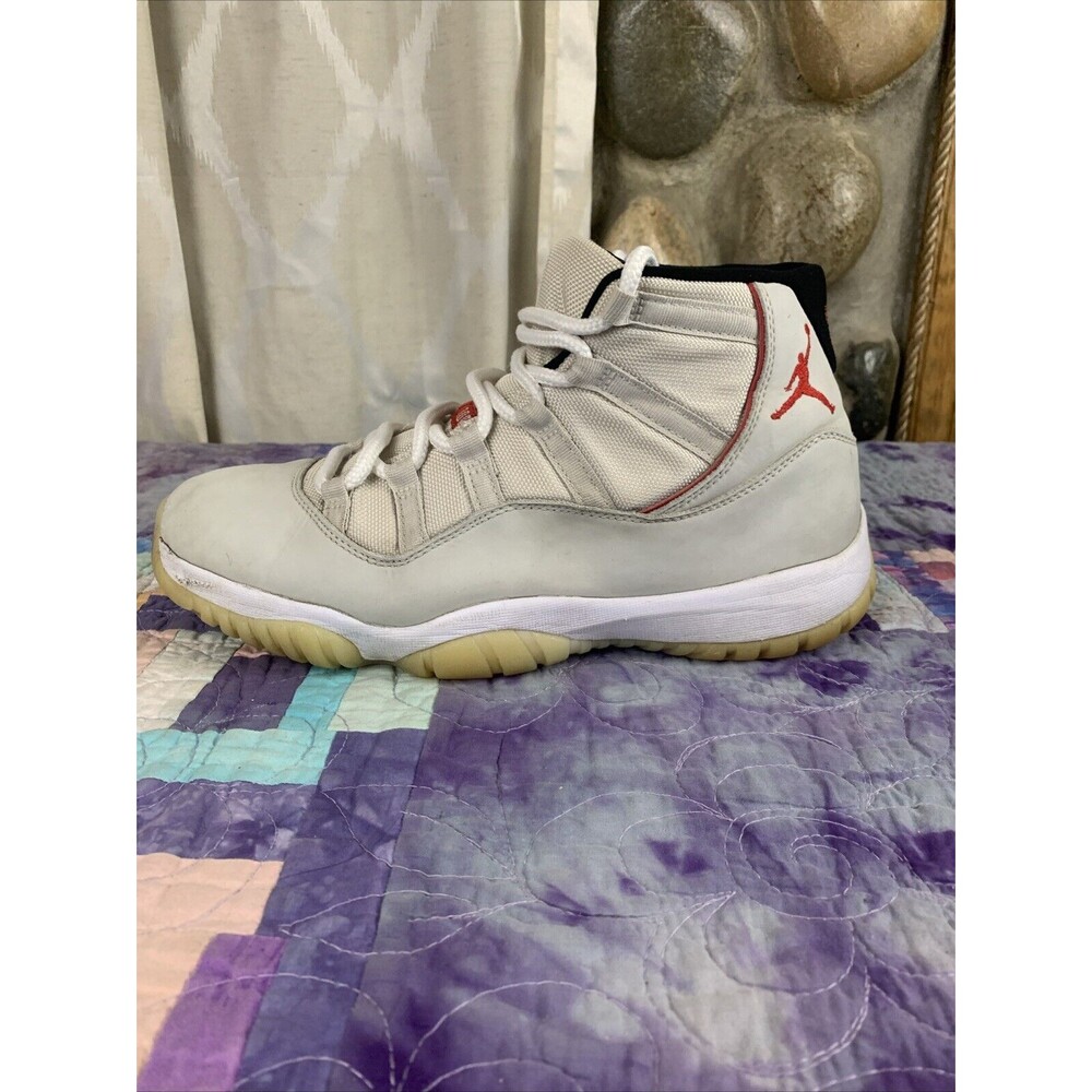 Jordan 11 Retro Platinum Tint 2018 pre-owned Size 11 - Picture 8 of 16